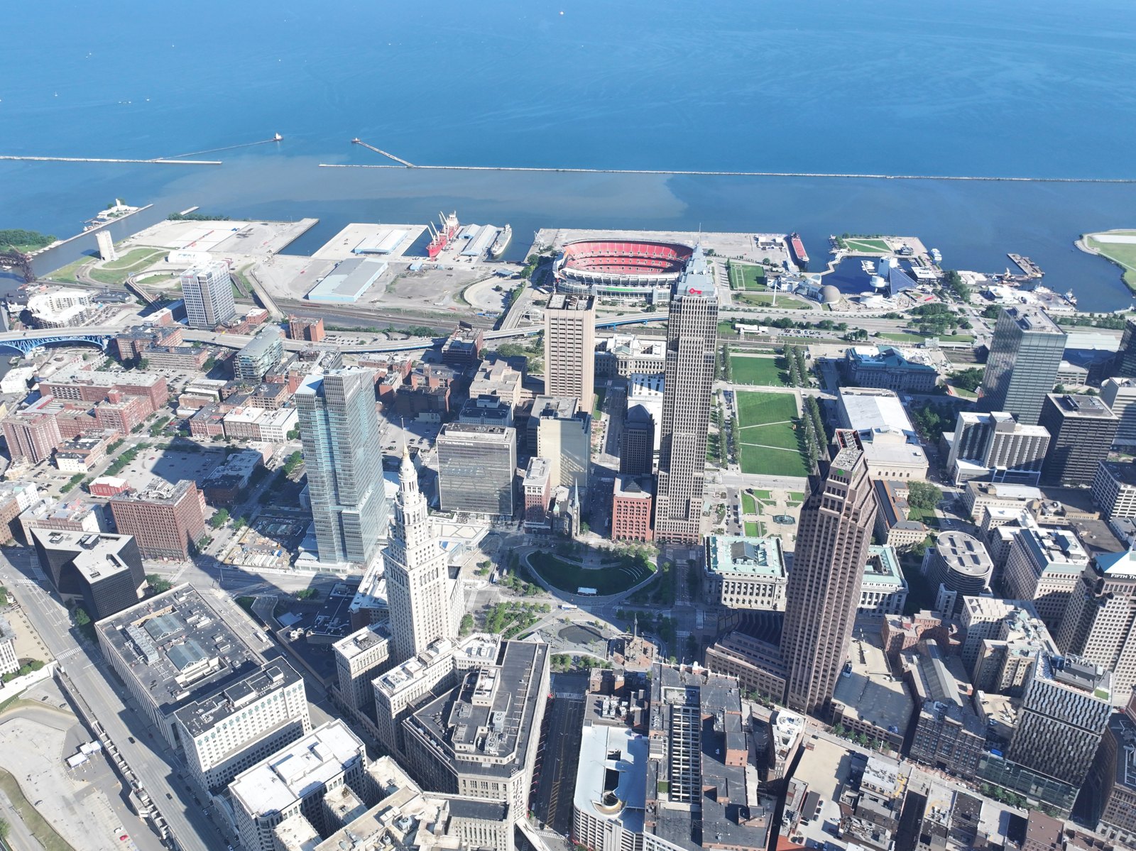 NNI aerial view of downtown Cleveland and the Lake Erie waterfront